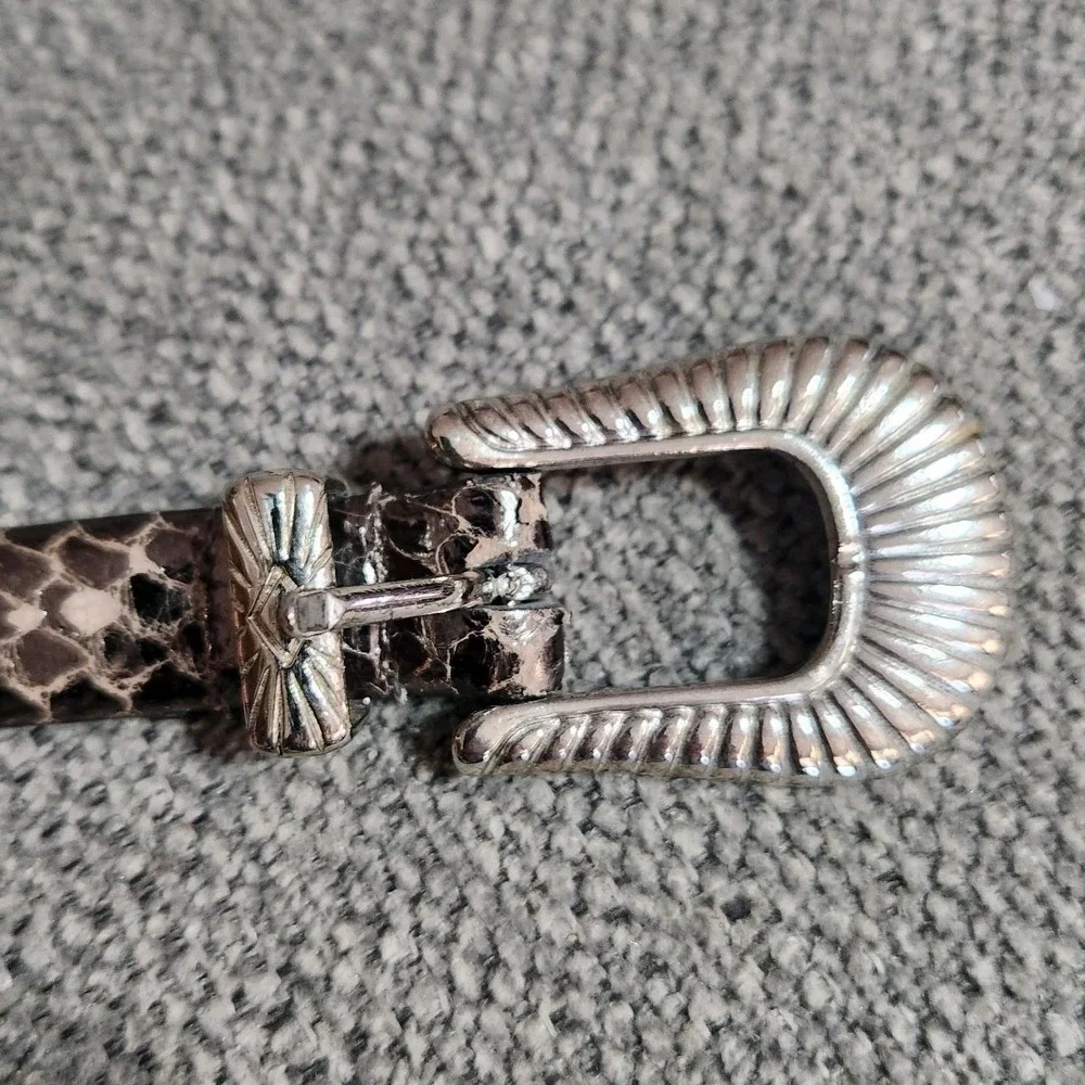 Vintage Liz Claiborne Belt Women's Small Silver Snakeskin Western Buckle Cowgirl
